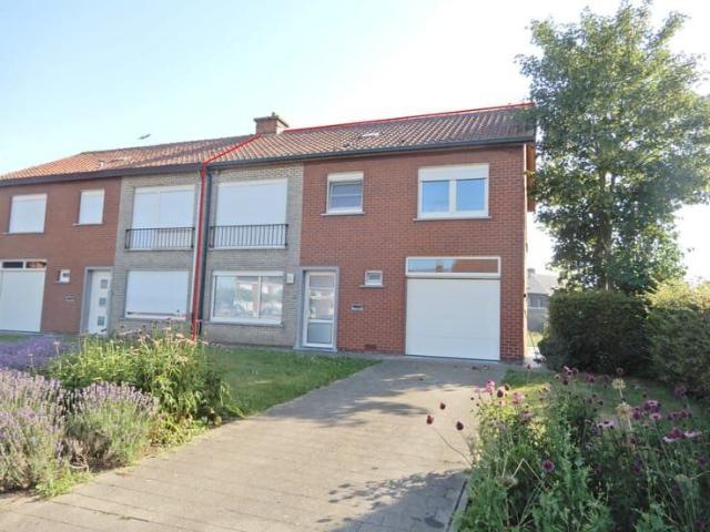 Halfopen woning te Pittem