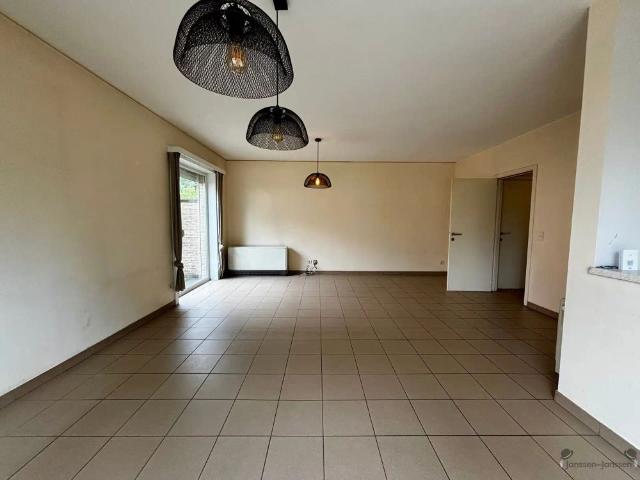 Halfopen bebouwing met 2 slaapkamers & tuin