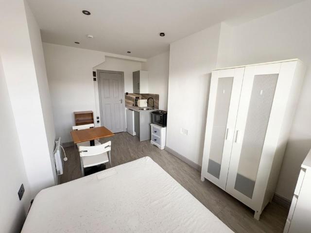 Halfway Street, Sidcup, DA15 Studio to rent £1,150 pcm £265 pw