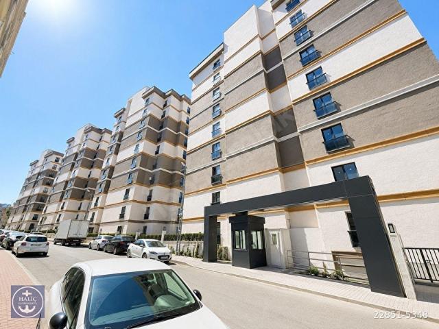 HALİÇ'TEN AKŞEMSETTİN'DE NUPEL EVLERİ SİTESİNDE 3+1 SIFIR 1.KAT