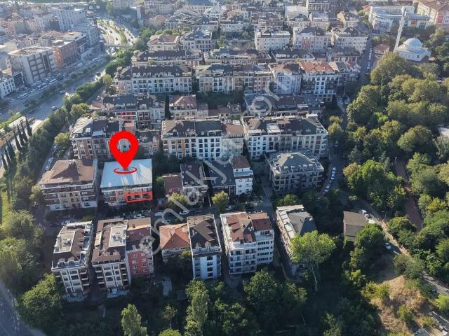 Halil Rıfat Paşa'da Kapalı Otoparklı Satılık 3+1 Daire