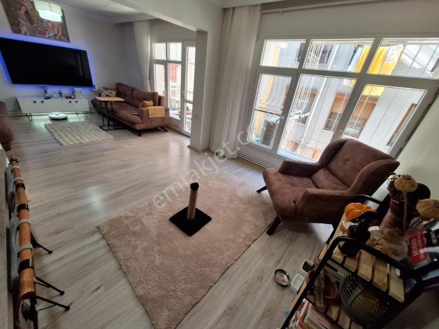 Halilrıfatpaşa Son Durakta 2+1 90m2 Temiz Bakımlı Arakat Daire