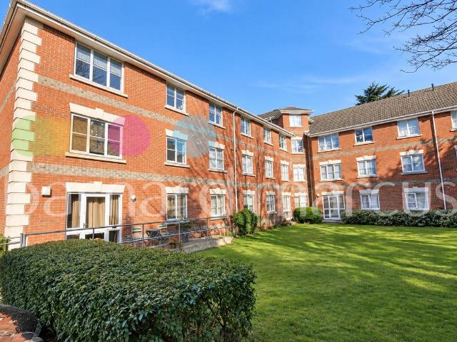 Haling Park Road, South Croydon CR2, 2 bed flat to rent, £1,550 pcm | PrimeLocation
