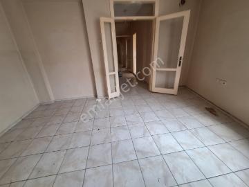 Halirıfatpaşa Sondurak Camlaraltı Koleji Mitatpaşa Cadde Yakını