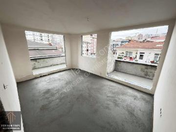 Halkalı'da 3+1 Yerden Isıtmalı Eşsiz Manzaralı Lüks Çatı Daire!