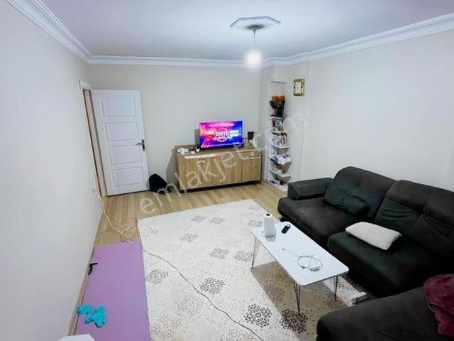 Halkalı Kavaklıda Satılık 2+1 85 M2 3, Kat Daire
