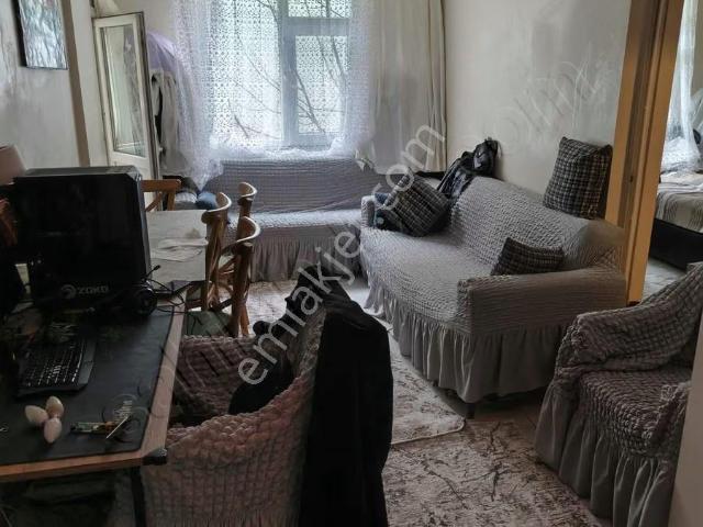 Halkalı Küçükçekmece Satılık İskanlı 2+1 Güney Cephe Daire