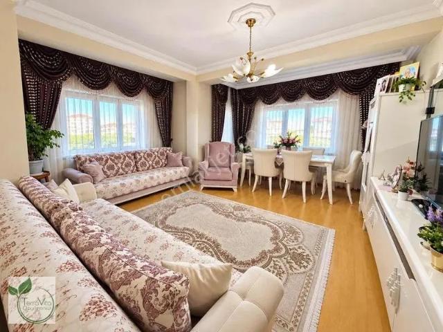 Halkalı Merkezde Krediye Uygun Metroya Yakın 3+1 115 M² Daire