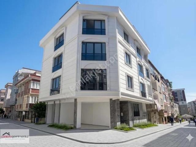 Halkalının Tam Merkezinde 2+1 Tek Daire Üzeri Yüksek Giriş Daire