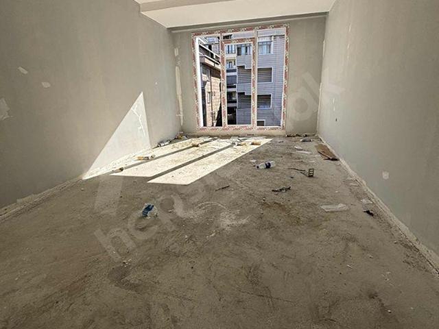 HALKALI MERKEZ MAH. 2+1 SATILIK 80m2 3 ÜNCÜ KAT SIFIR DAİRE