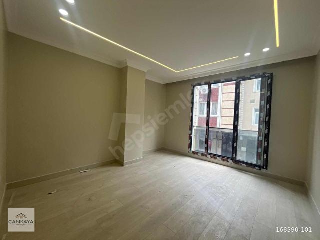 HALKALI MERKEZ'DE 2+1 LÜKS SIFIR 1.KAT GİBİ YÜKSEK GİRİŞ DAİRE