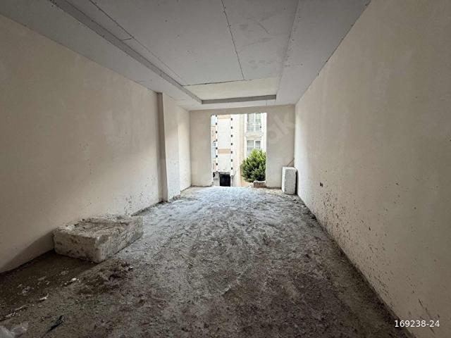 HALKALI NAYMAN'DA SÜPER KONUM'DA EBEBEYN BANYOLU 2+1 DAİRE