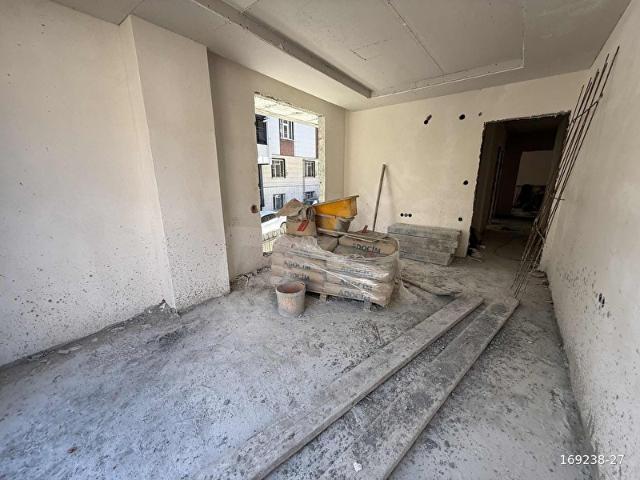 HALKALI NAYMAN'DA SÜPER KONUM'DA SATILIK 2 + 1 FIRSAT DAIRE