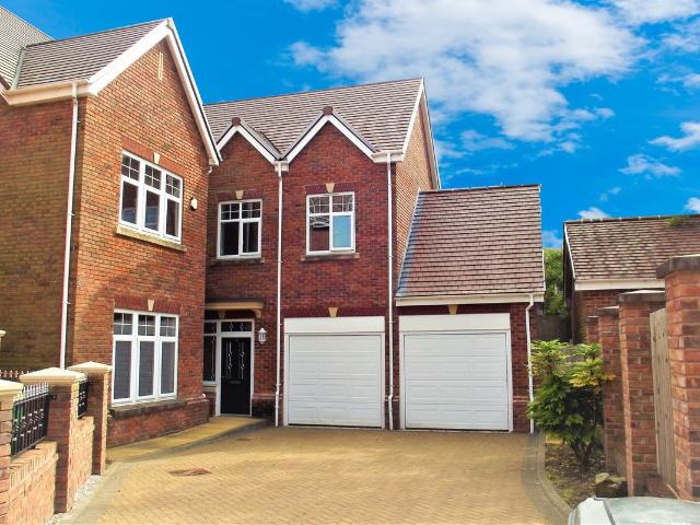 Halkin Close, Fulwood PR2, 5 bed detached house to rent, £3,000 pcm | PrimeLocation