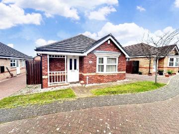 Hall Bank, Barnsley S75, 3 bed detached bungalow to rent, £1,200 pcm | PrimeLocation