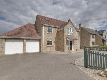 Hall Barn Road, Isleham, Ely, CB7 4 bed detached house to rent £2,550 pcm £588 pw