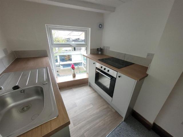 Hall Croft, Shepshed, Le12