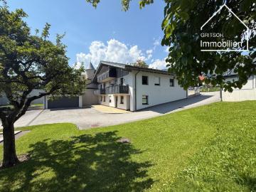 HALL Exklusive Maisonette Dachgeschosswohnung mit Südterrasse