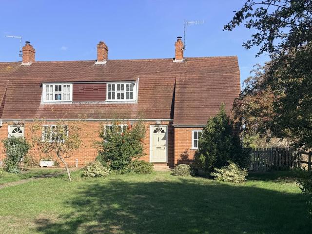 Hall Farm Cottages, Marlesford, IP13 2 bed semi detached house to rent £1,200 pcm £277 pw