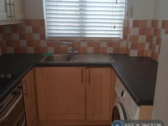 Hall Lane, London, E4 1 bed in a flat share to rent £875 pcm £202 pw