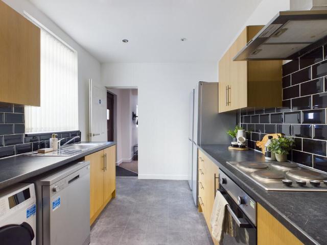 Hall Lane, Liverpool L7, 5 bed shared accommodation to rent, £633 pcm | PrimeLocation
