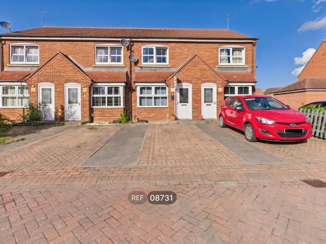 Hall Leys Park, Hull, HU7 3GN 2 bed terraced house to rent £795 pcm £183 pw