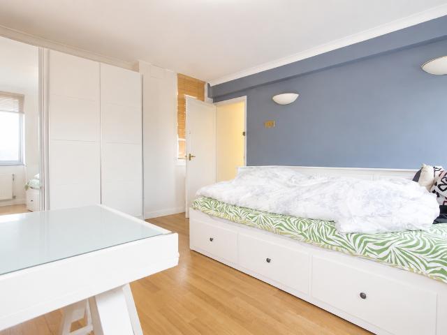 Hall Place, London W2, 3 bed flat to rent, £3,200 pcm | PrimeLocation