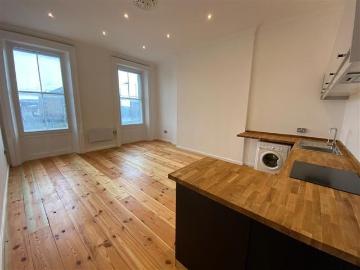 Hall Quay, Great Yarmouth NR30, 2 bed flat to rent, £850 pcm | PrimeLocation