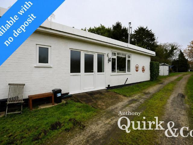 Hall Road, Rochford, SS4 1 bed bungalow to rent £1,350 pcm £312 pw