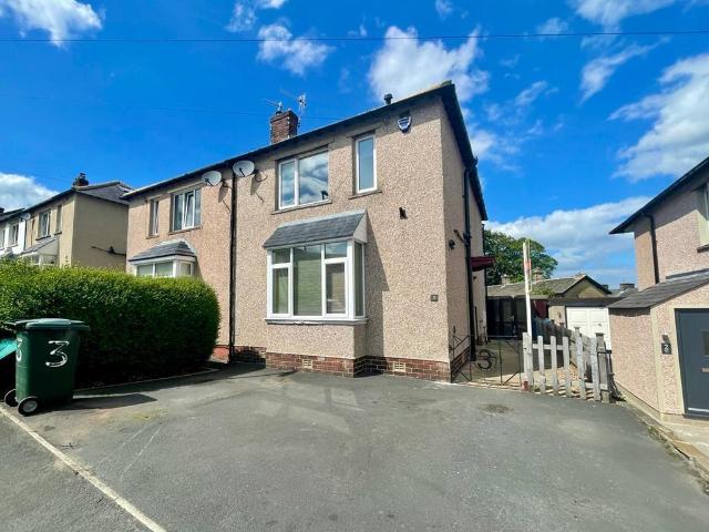 Hall Way, Sutton in Craven 3 bed semi detached house to rent £1,250 pcm £288 pw