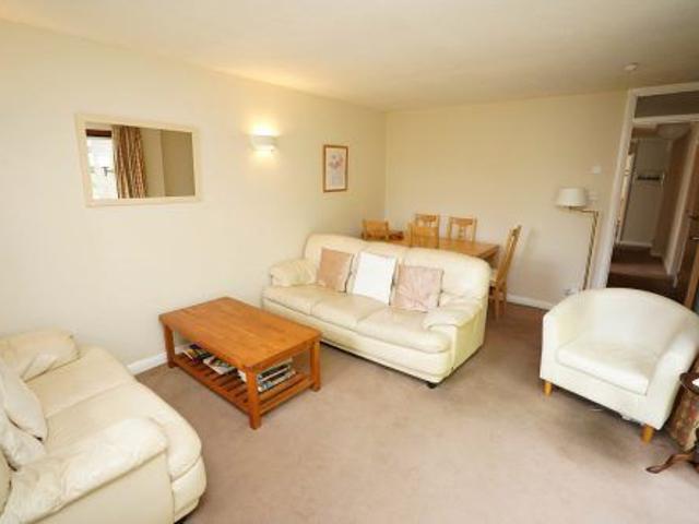 Hallcroft Crescent, Ratho, Newbridge, Edinburgh