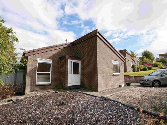 Hallcroft Crescent, Ratho, Newbridge, Edinburgh EH28, 3 bed bungalow to rent, £1,600 pcm | PrimeLocation