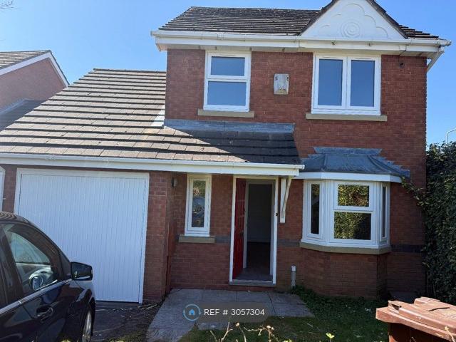 Hallam Crescent, Wolverhampton WV10, 3 bed detached house to rent, £1,300 pcm | PrimeLocation