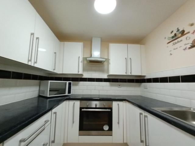 Hallgate, Wigan WN1, 2 bed flat to rent, £699 pcm | PrimeLocation