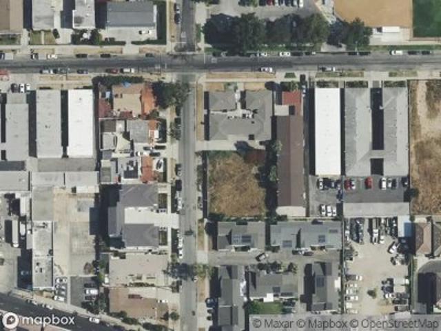 Halldale Ave