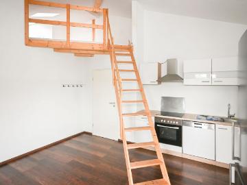 Halle Westfalen: Charmante 2 Zimmer Wohnung mit Einbauküche!