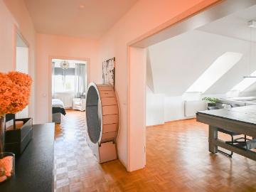 Halle Westfalen: Gepflegte Dachgeschosswohnung mit Balkon in zentraler Lage!