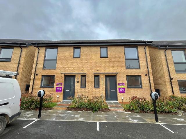 Hallikar Drive, Milton Keynes MK8, 3 bed property to rent, £1,875 pcm | PrimeLocation