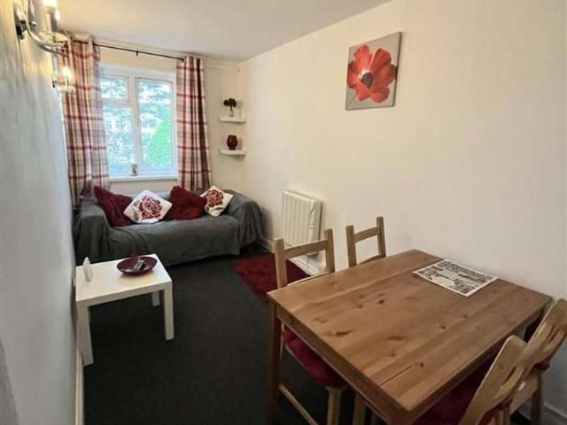 Hallowell House, Cornwallis Crescent, PO1
