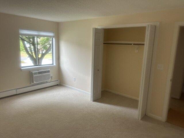 Hallmark Gdns Apt,burlington, Condo For Sale