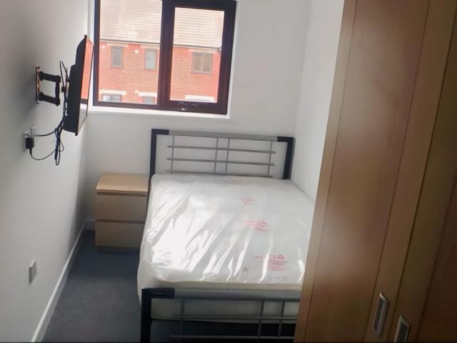 Halls B: One Bed Flats