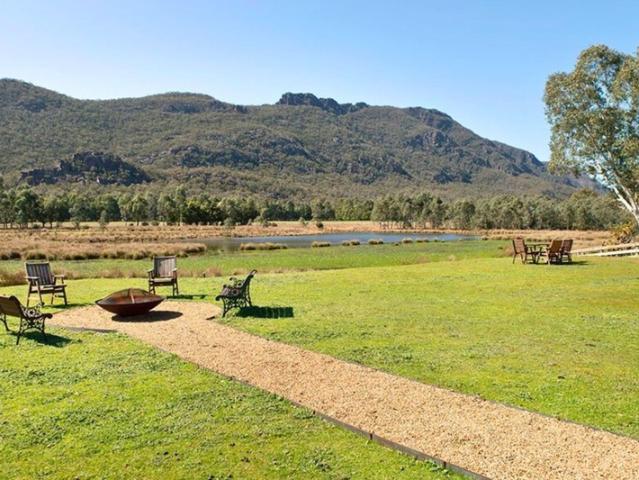 Exceptional Freehold Motel in the Heart of Halls Gap