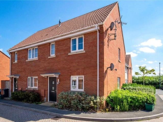 Halls Garden, Stoke Gifford, Bristol. 2 bed apartment to rent £1,375 pcm £317 pw
