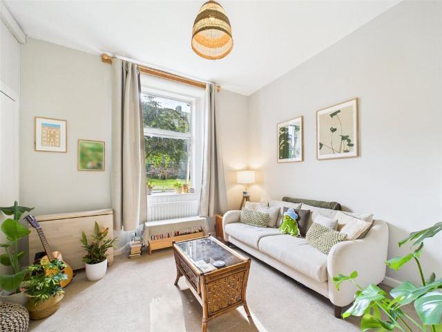 Halmyre Street, Leith, Edinburgh, EH6 1 bed apartment to rent £995 pcm £230 pw