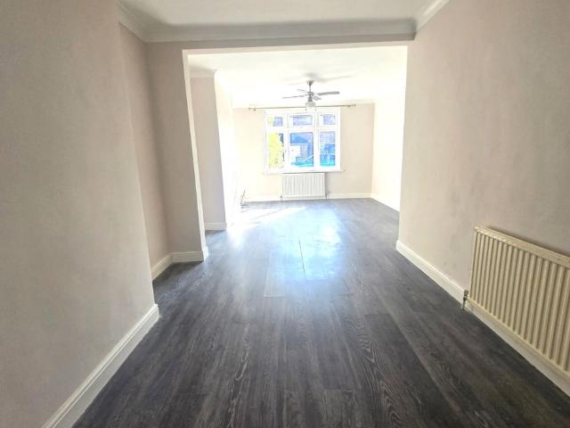 Halsway, Hayes, Greater London UB3, 4 bed semi detached house to rent, £2,500 pcm | PrimeLocation