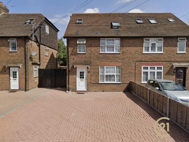 Halsway, HAYES UB3 1 bed in a house share to rent £700 pcm £162 pw