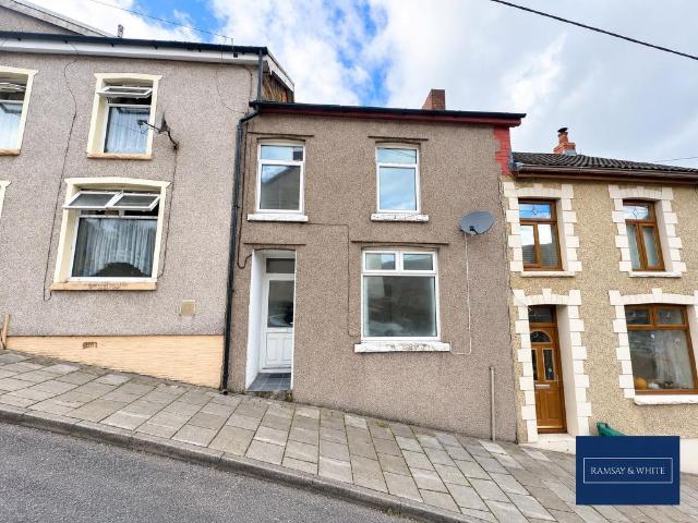 Halswell Street, Mountain Ash. 3 bed terraced house to rent £800 pcm £185 pw