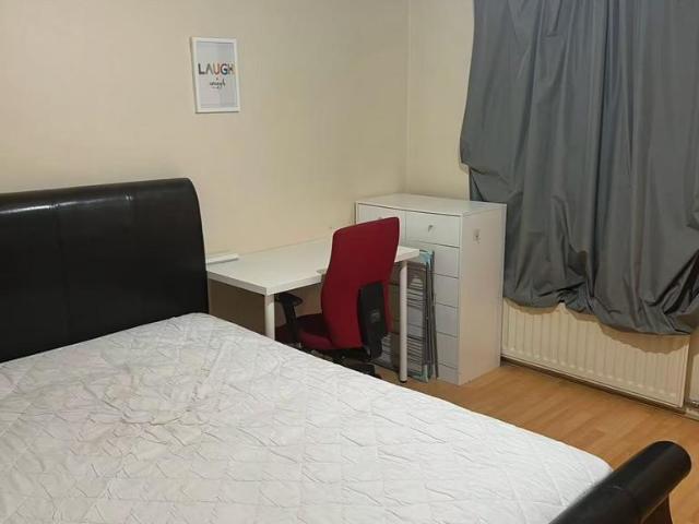 Halston Street, Manchester M15 1 bed in a house share to rent £737 pcm £170 pw