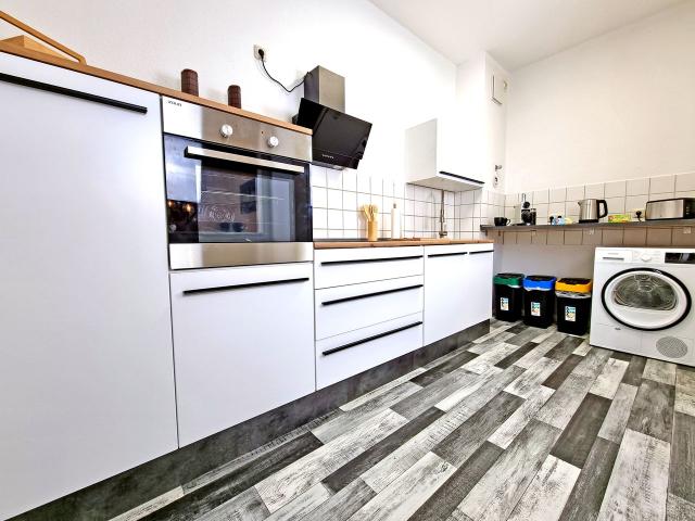 HappySide iNDUSTRiAL DESiGN KITCHEN CiTY NEAR, Leipzig Amsterdam Apartments for Rent