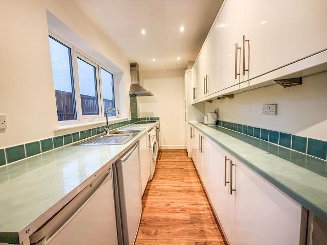 Hart Street, Nottingham, Lenton Nottingham NG7, 4 bed terraced house to rent, £1,733 pcm | PrimeLocation